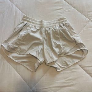 Lululemon White Hotty Hot 4’’ Shorts